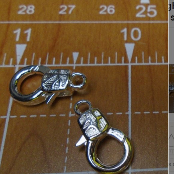 Large decorative Round Lobster Claw Clasp, Big Light Bulb Clasp, bright silver - Picture 3 of 3